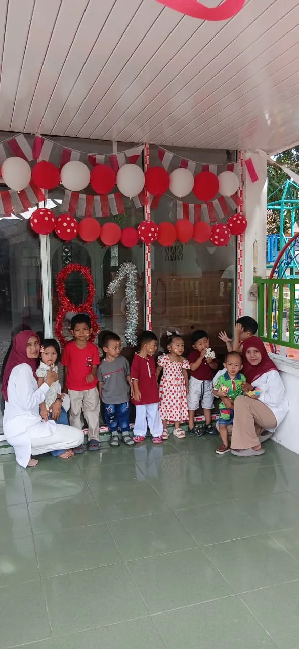 Anak-anak belajar mengaji
